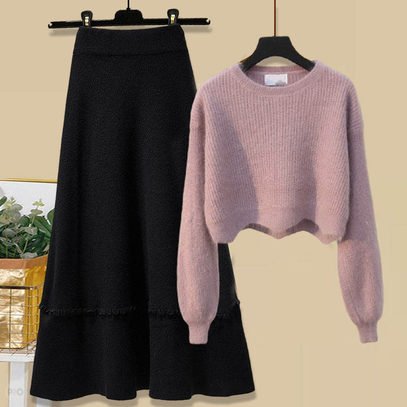 ピンク/ニット.セーター+ブラック/スカート